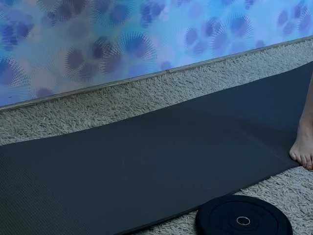 Live sex webcam photo for KiraLiLime #290597162