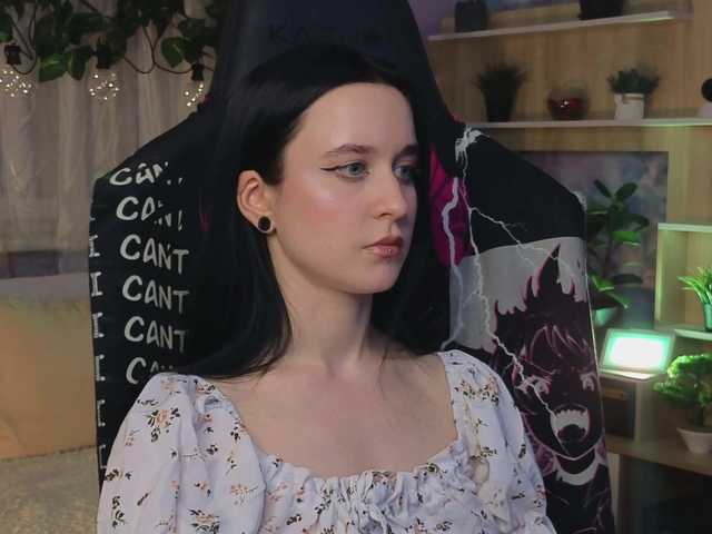 Live sex webcam photo for KiraLiLime #290637976