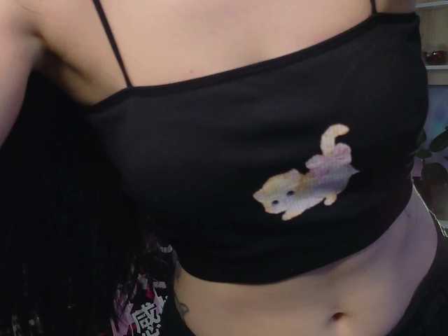 Live sex webcam photo for KiraLiLime #290703191