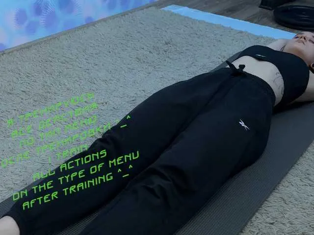 Live sex webcam photo for KiraLiLime #290759922