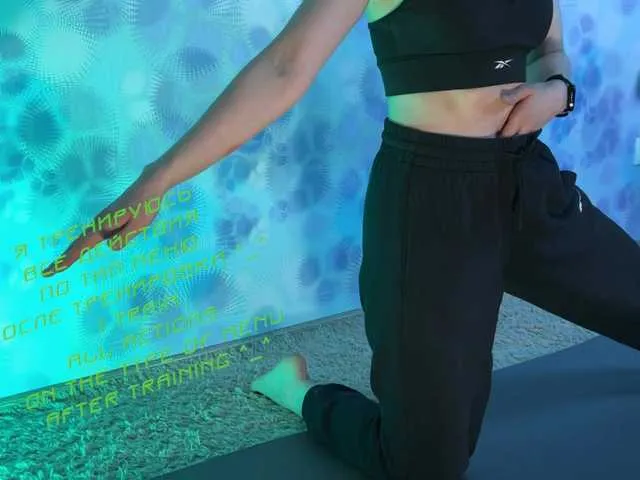 Live sex webcam photo for KiraLiLime #290788555