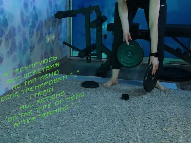 Live sex webcam photo for KiraLiLime #290815560