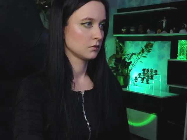 Live sex webcam photo for KiraLiLime #290927157