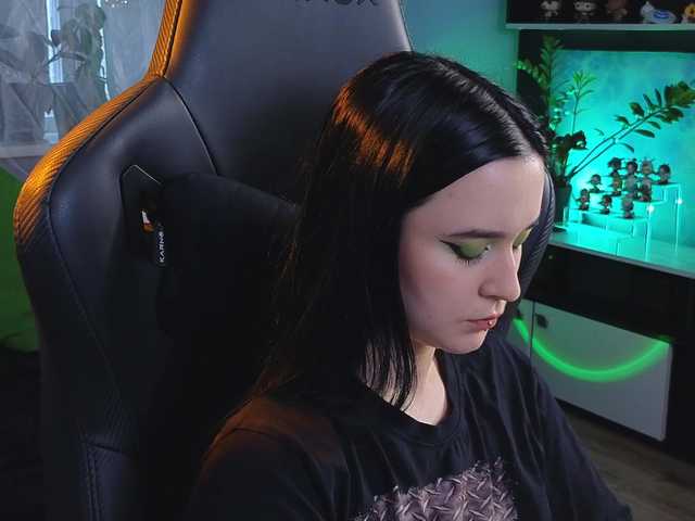 Live sex webcam photo for KiraLiLime #291298612