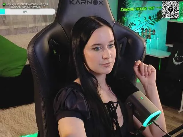 Live sex webcam photo for KiraLiLime #291868027