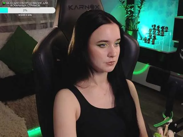 Live sex webcam photo for KiraLiLime #291963061