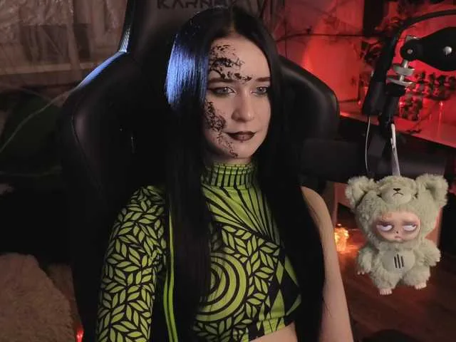 Live sex webcam photo for KiraLiLime #292185451