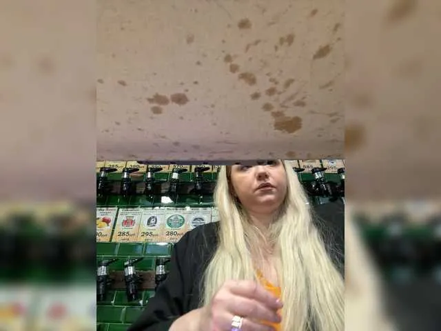 Live sex webcam photo for KiraMalina #294182087