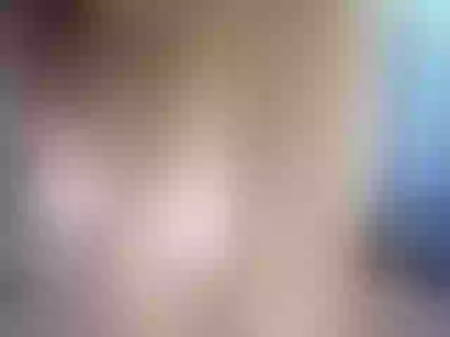Live sex webcam photo for KiraRoxx #291541181