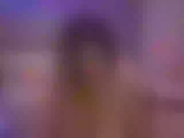 Live sex webcam photo for KiraRoxx #291821778