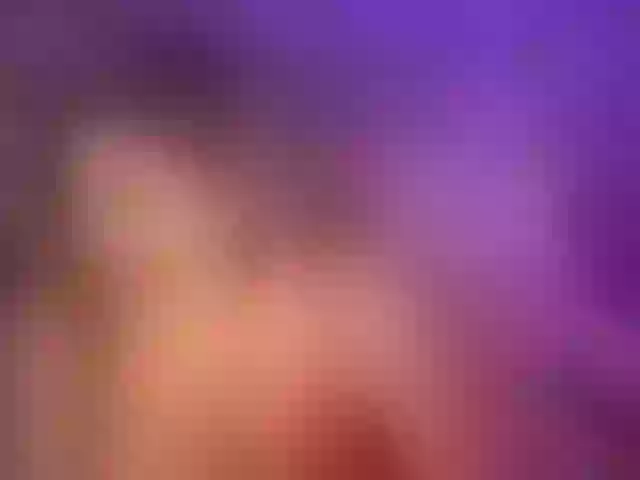 Live sex webcam photo for KiraRoxx #292232459