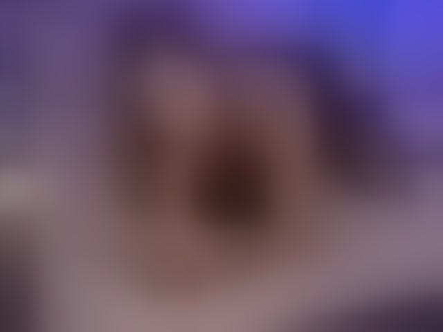 Live sex webcam photo for KiraRoxx #294217154