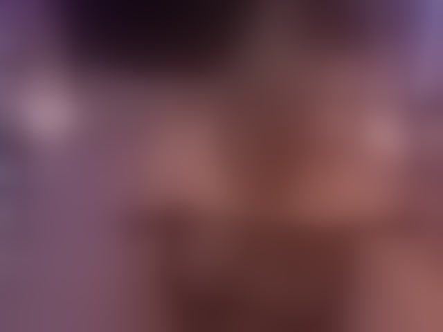 Live sex webcam photo for KiraRoxx #294240734