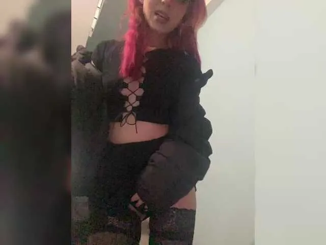 Live sex webcam photo for KiraSaud69 #290790161