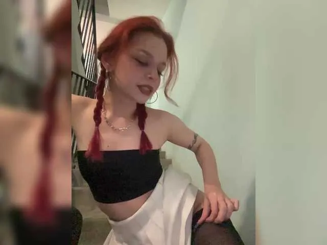 Live sex webcam photo for KiraSaud69 #291322672