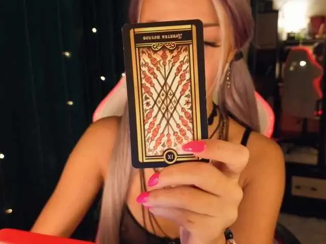 Live sex webcam photo for KiraWhite #291711539