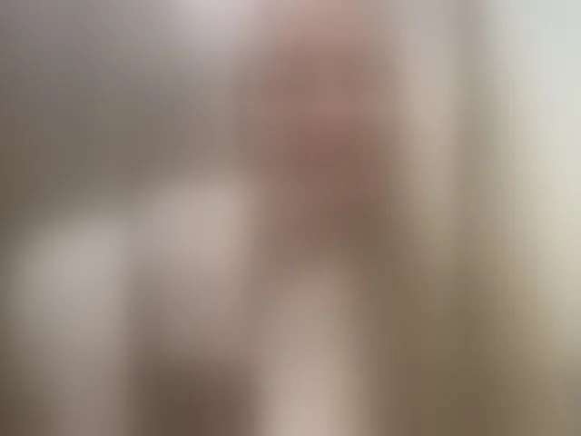 Live sex webcam photo for KiraWhite #293337629
