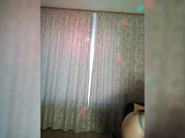 Live sex webcam photo for Kirakedi #291537589