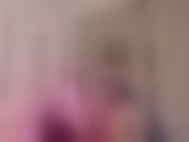 Live sex webcam photo for Kirakedi #293127622