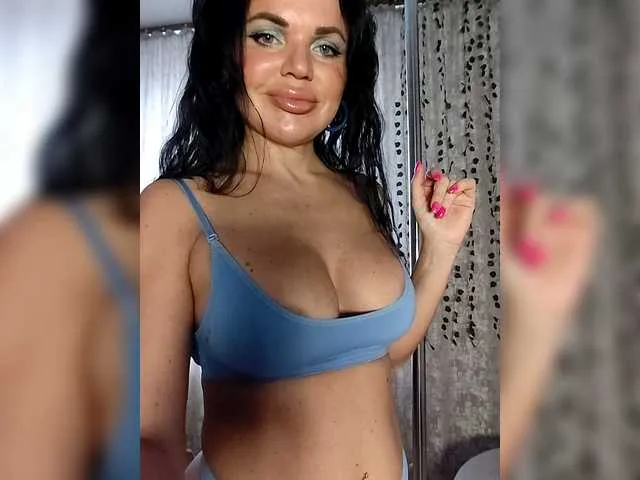 Live sex webcam photo for Kirakedi #293290309