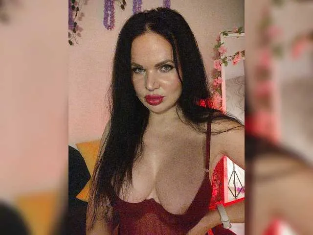 Live sex webcam photo for Kirakedi #294071120