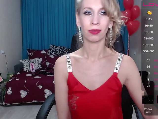 Live sex webcam photo for KirstenDesire #272413006