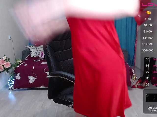 Live sex webcam photo for KirstenDesire #272416120