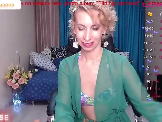 Live sex webcam photo for KirstenDesire #273352154