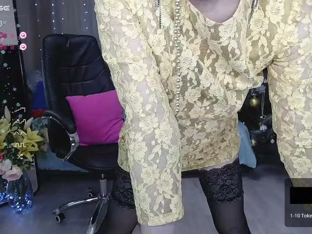 Live sex webcam photo for KirstenDesire #276919308