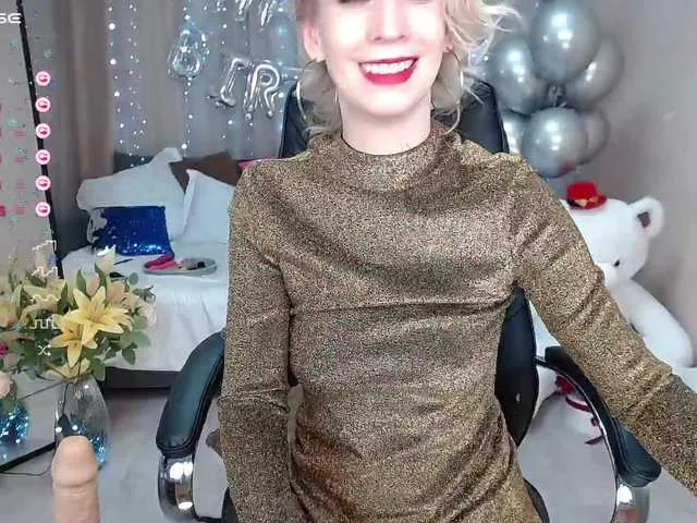 Live sex webcam photo for KirstenDesire #277098564