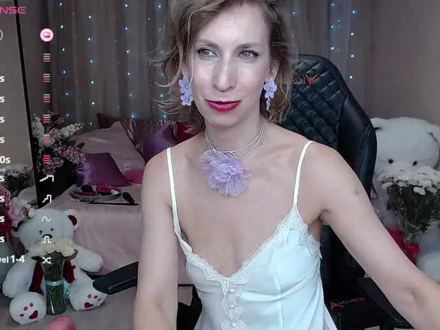 Live sex webcam photo for KirstenDesire #291306901