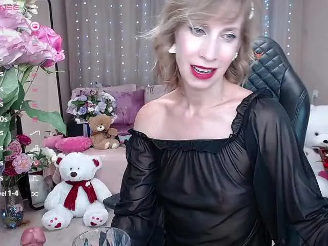 Live sex webcam photo for KirstenDesire #291433948