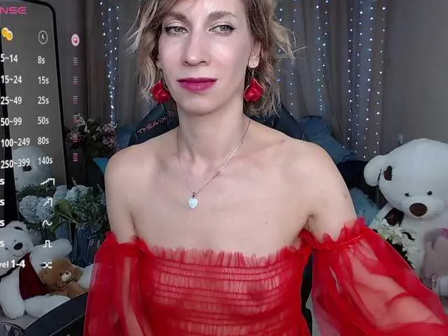 Live sex webcam photo for KirstenDesire #291804256