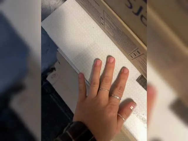 Live sex webcam photo for Kisa-Gav #271733286