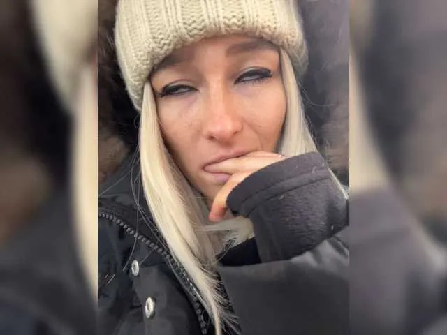 Live sex webcam photo for Kisa-Gav #272019679