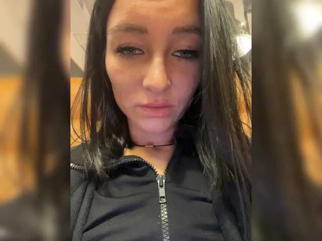 Live sex webcam photo for Kisa-Gav #272226015