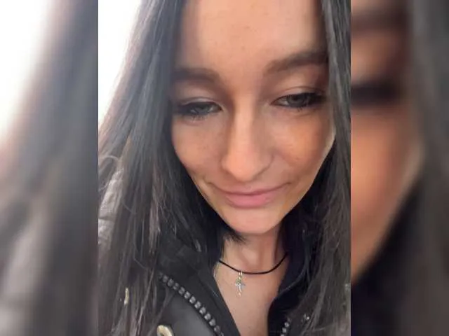 Live sex webcam photo for Kisa-Gav #272252290