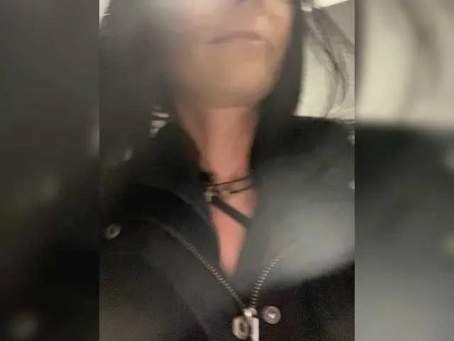 Live sex webcam photo for Kisa-Gav #273293167