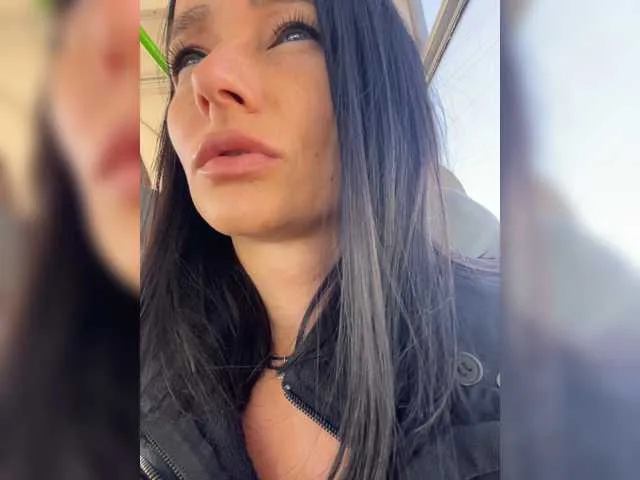 Live sex webcam photo for Kisa-Gav #273312265