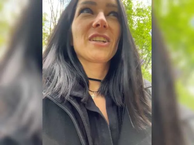 Live sex webcam photo for Kisa-Gav #273525487