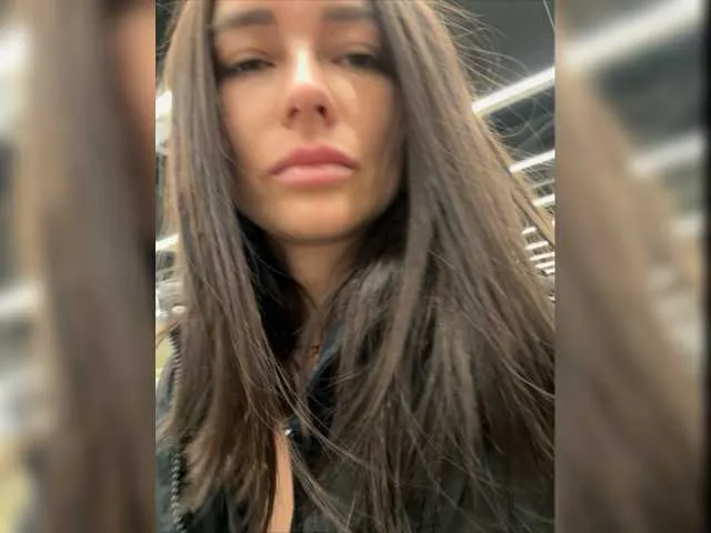 Live sex webcam photo for Kisa-Gav #277158898