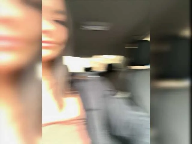 Live sex webcam photo for Kisa-Gav #277215946