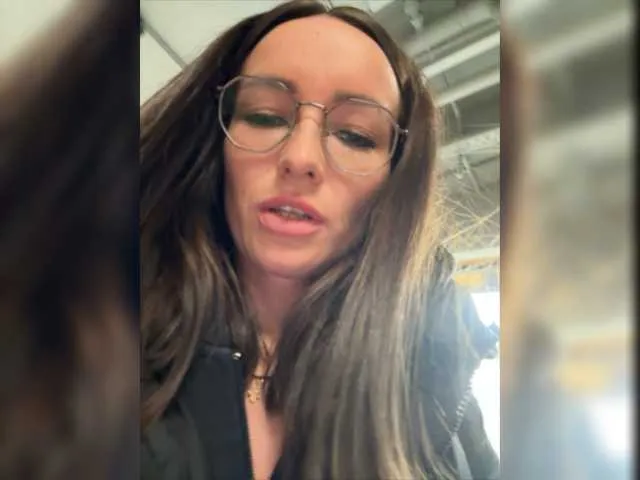 Live sex webcam photo for Kisa-Gav #277376204