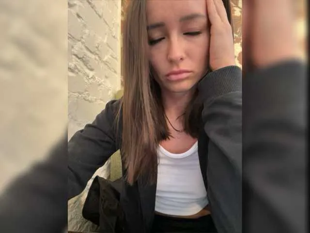 Live sex webcam photo for Kisa-Gav #277395151