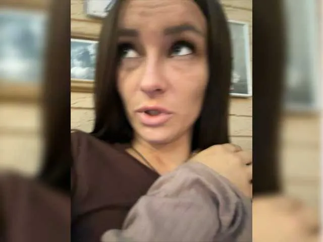 Live sex webcam photo for Kisa-Gav #277723718