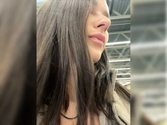 Live sex webcam photo for Kisa-Gav #277920033