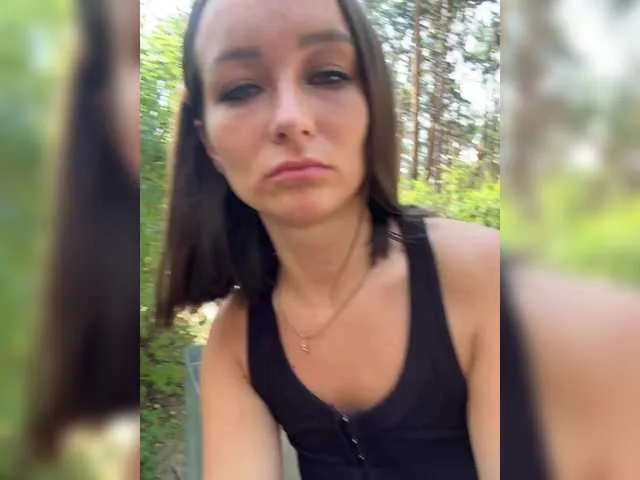 Live sex webcam photo for Kisa-Gav #278938569