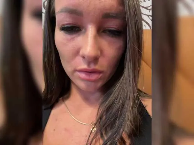 Live sex webcam photo for Kisa-Gav #284349539