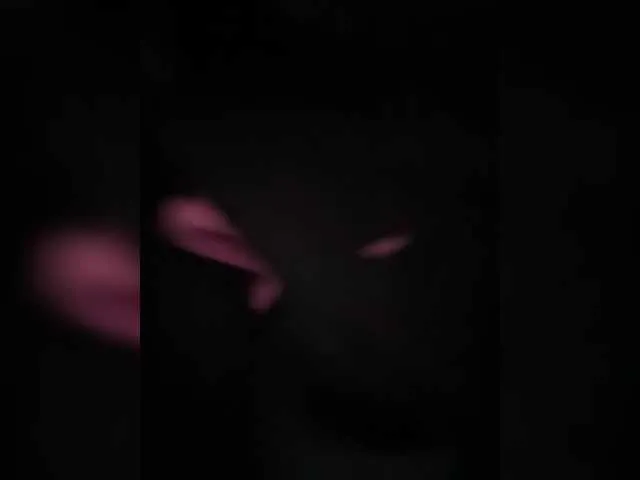 Live sex webcam photo for Kisa-Gav #290394169