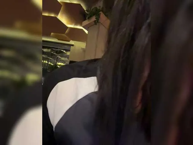 Live sex webcam photo for Kisa-Gav #290987112